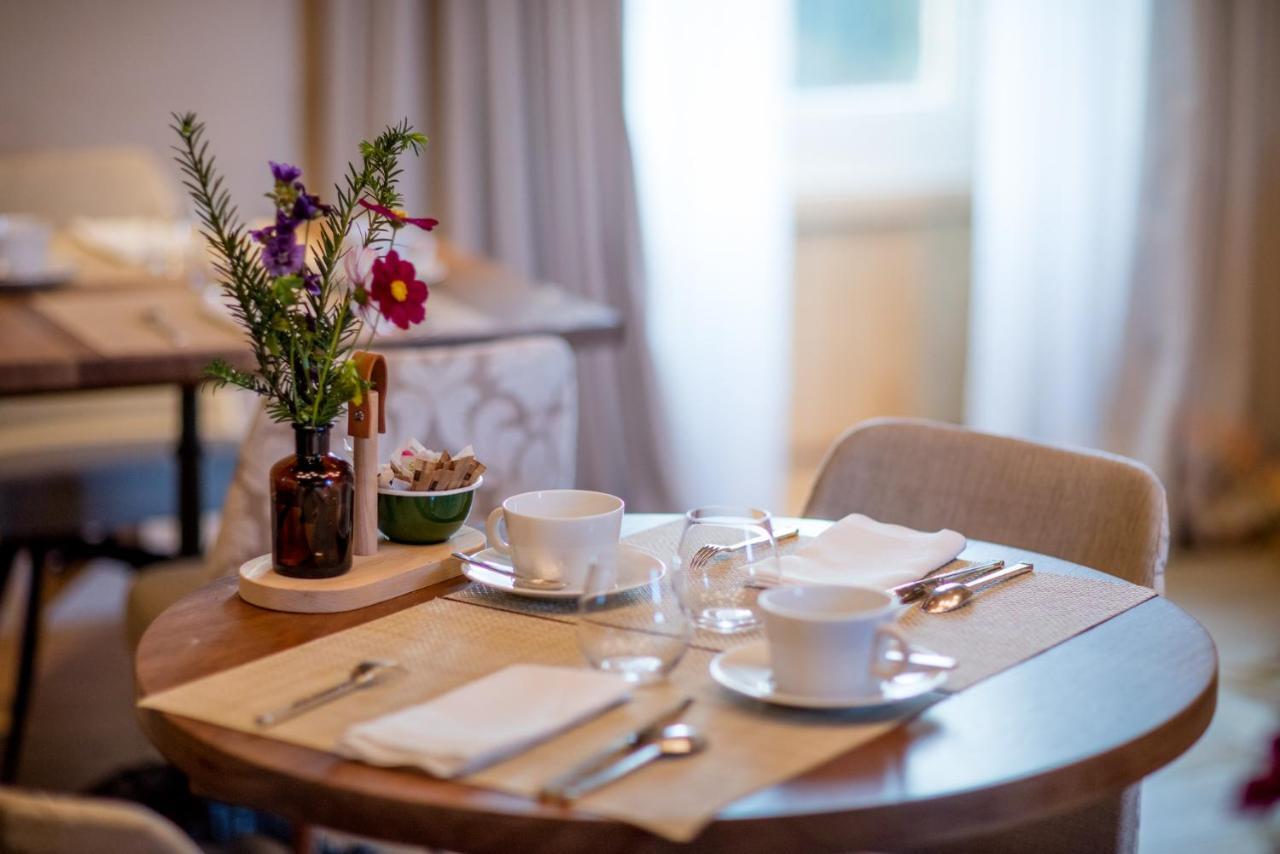 Hotel Domaine Des Etangs, Auberge Resorts Collection Massignac Eksteriør billede